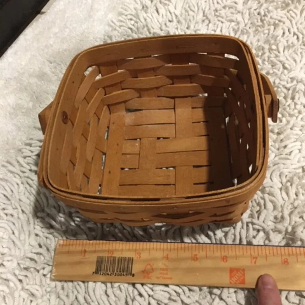 Longaberger medium berry